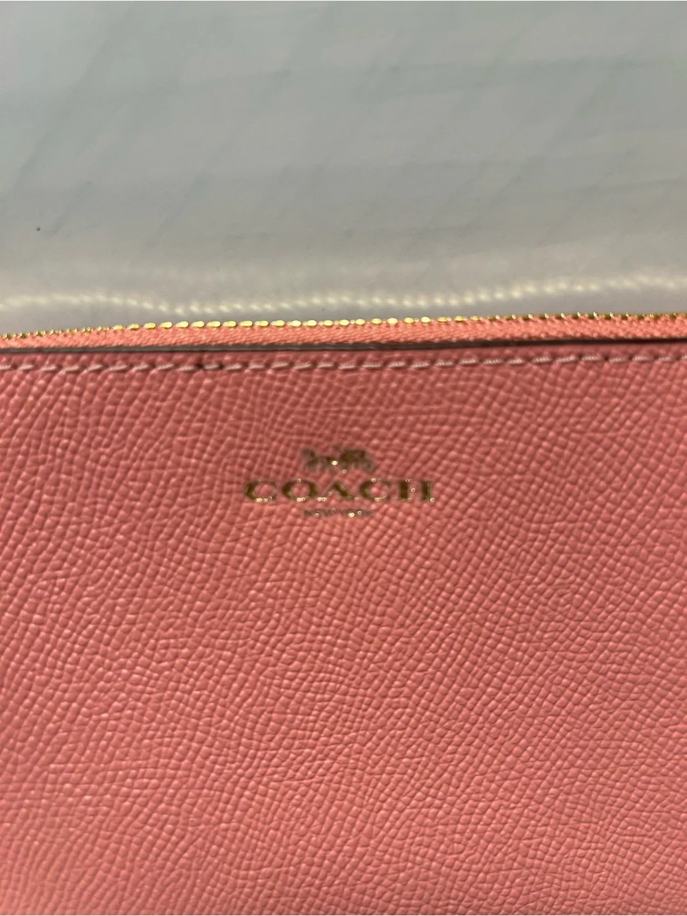 COACH Pink Pebbled Leather Wristlet Pouch with Gold Logo - Picture 4 of 5